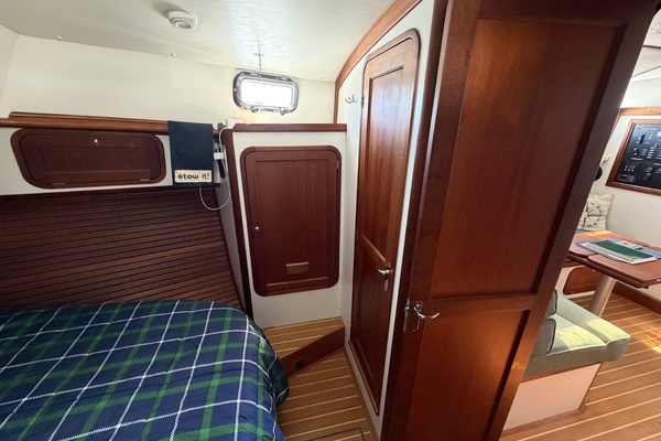 Quest 40ft Legacy Yacht For Sale