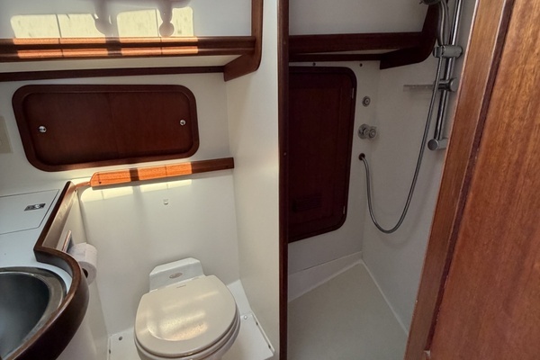 2003 Legacy 40