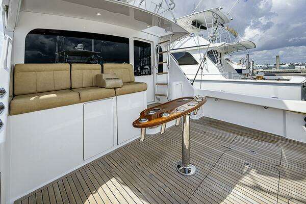 Photo of the 2003 Viking 48 Convertible "Fish On"