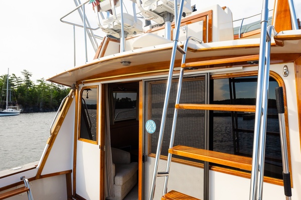 MORNING DEW 37ft Egg Harbor Yacht For Sale