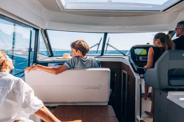 42ft Beneteau Yacht For Sale