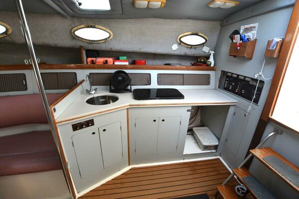 Double Trouble 35ft Luhrs Yacht For Sale