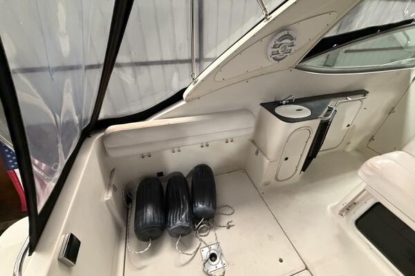 33ft Maxum Yacht For Sale