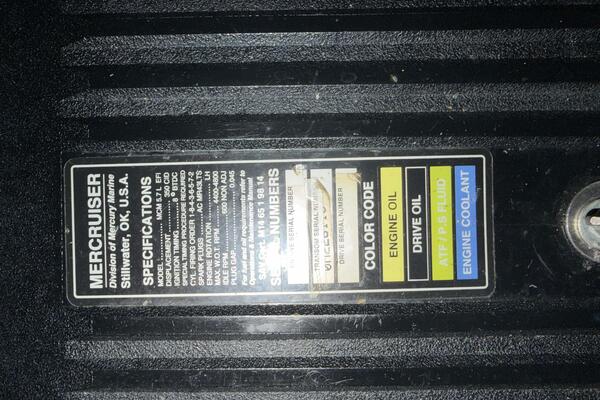 33ft Maxum Yacht For Sale