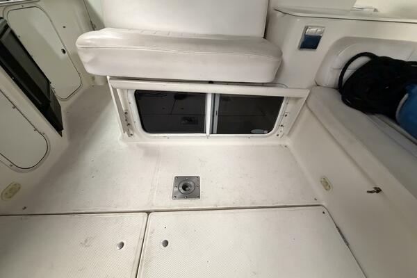 33ft Maxum Yacht For Sale