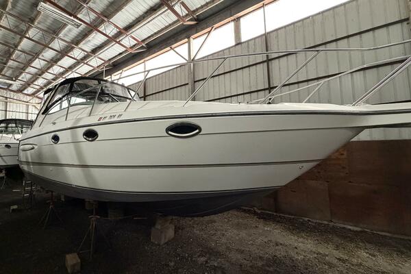 33ft Maxum Yacht For Sale