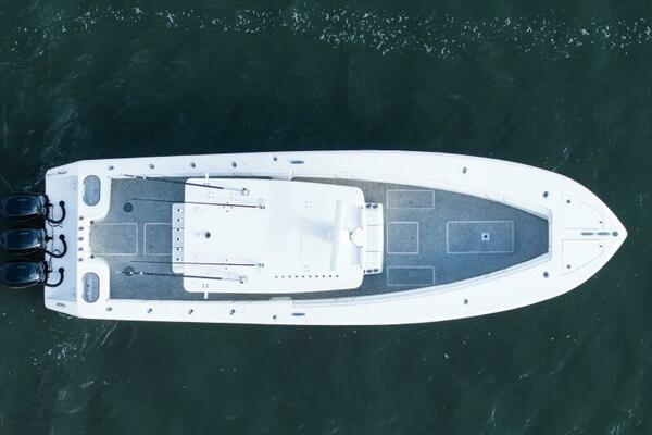 37ft SeaHunter Yacht For Sale