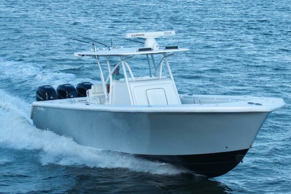 37ft SeaHunter Yacht For Sale