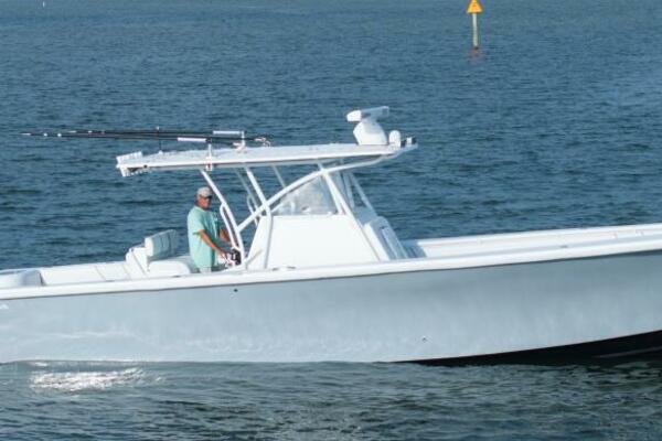 37ft SeaHunter Yacht For Sale