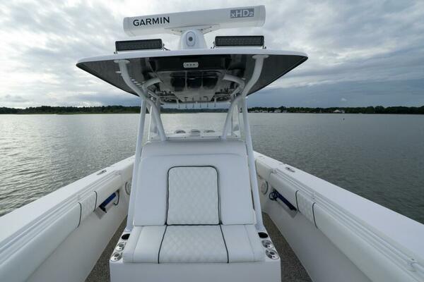 37ft SeaHunter Yacht For Sale