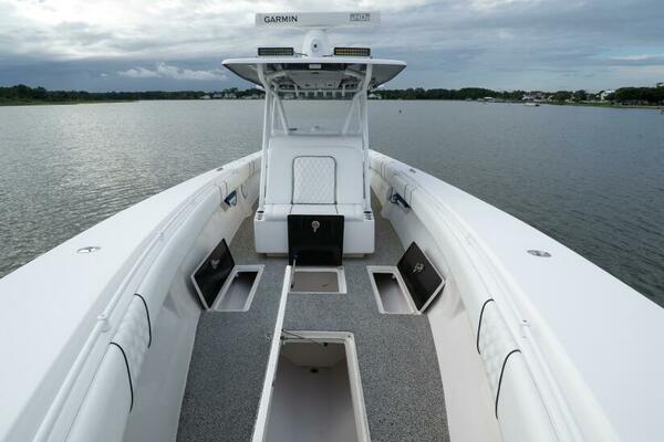 37ft SeaHunter Yacht For Sale