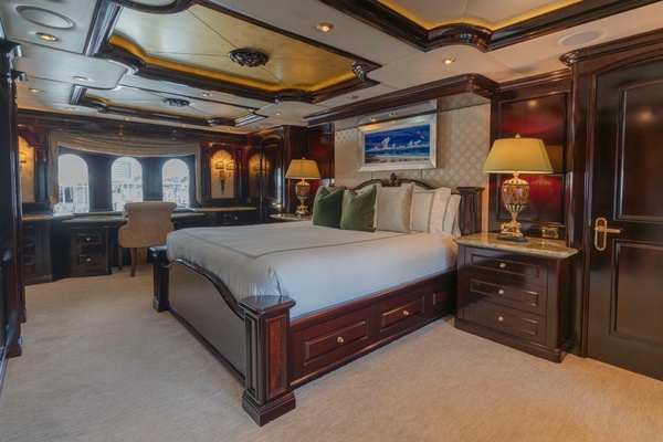 MISS CHRISTINE 157ft Trinity Yachts Yacht For Sale