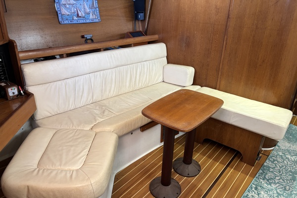 Forever Young 35ft Catalina Yacht For Sale