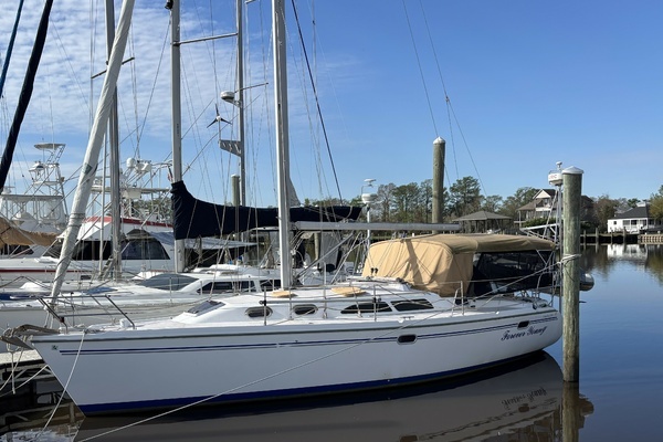 35-ft-Catalina-2003-350-Forever Young Madisonville Louisiana United States  yacht for sale