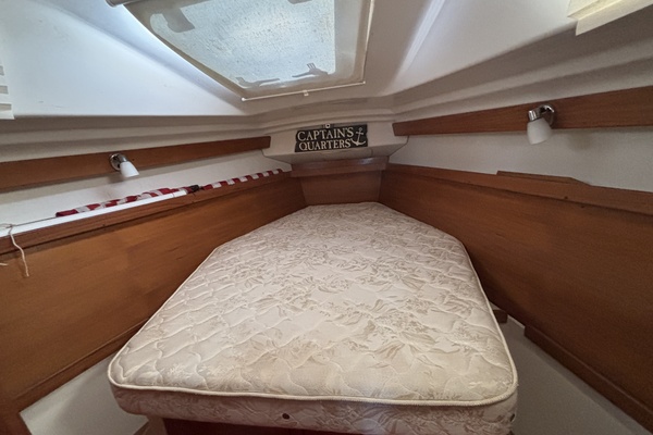 Forever Young 35ft Catalina Yacht For Sale