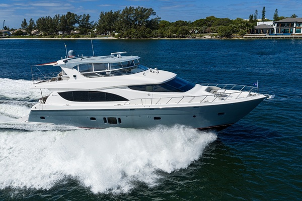 2013 Hatteras 80 Motor Yacht