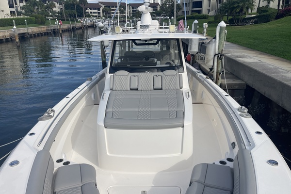 Yolo 40ft Pursuit Yacht For Sale