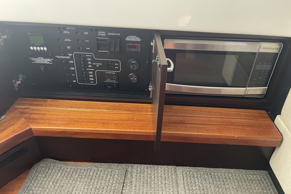 Yolo 40ft Pursuit Yacht For Sale