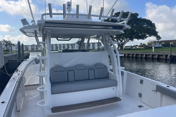 Yolo 40ft Pursuit Yacht For Sale