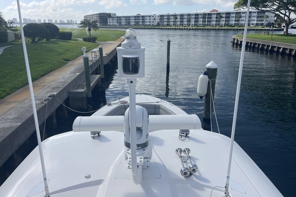 2017 Pursuit 40