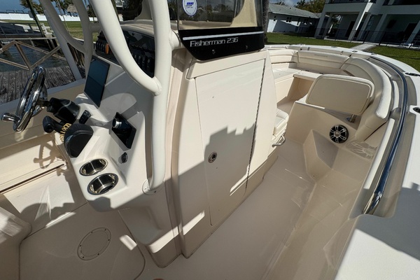 23ft Grady White Yacht For Sale