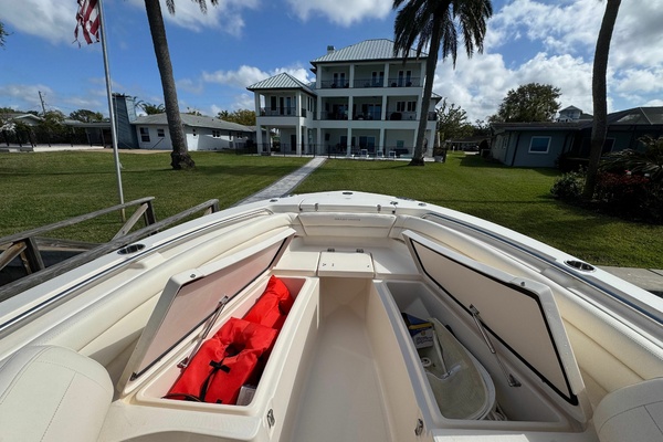 23ft Grady White Yacht For Sale
