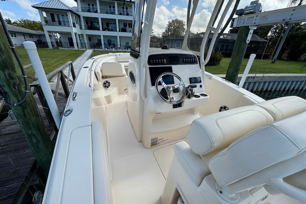 23ft Grady White Yacht For Sale