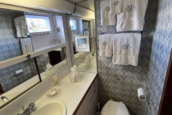 Hatteras Motor Yacht Yacht For Sale