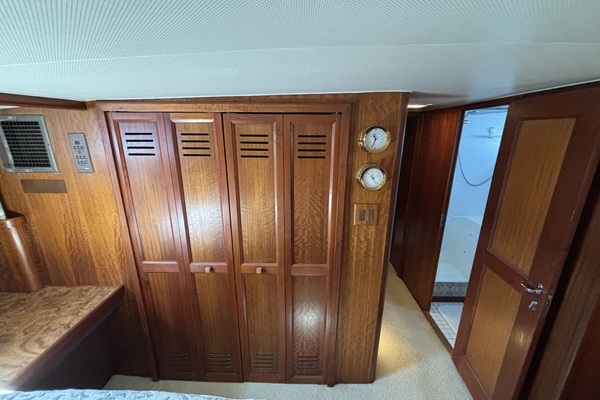 Miles Away 53ft Hatteras Yacht For Sale