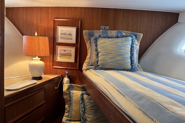 Hatteras Motor Yacht Yacht For Sale