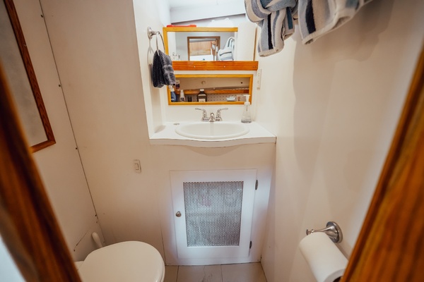 DOVETAIL 72ft Trumpy Yacht For Sale