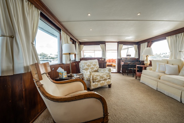 DOVETAIL 72ft Trumpy Yacht For Sale