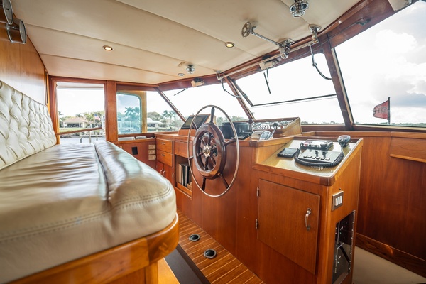 DOVETAIL 72ft Trumpy Yacht For Sale