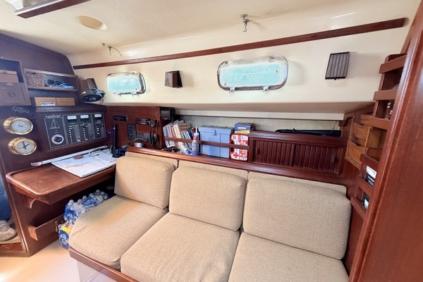 Photo of the 1989 Island Packet Cutter "Nellie Bly"