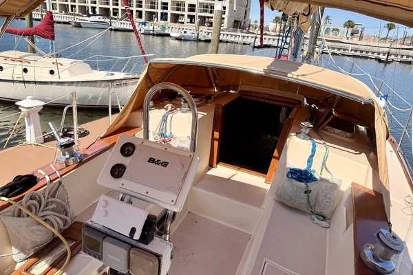 Nellie Bly 35ft Island Packet Yacht For Sale