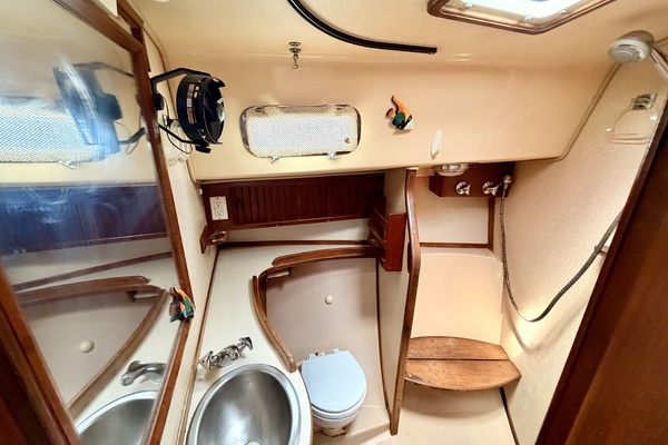 Nellie Bly 35ft Island Packet Yacht For Sale