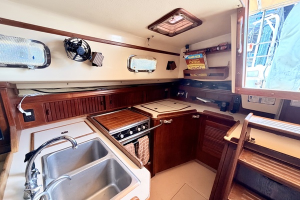 Nellie Bly 35ft Island Packet Yacht For Sale