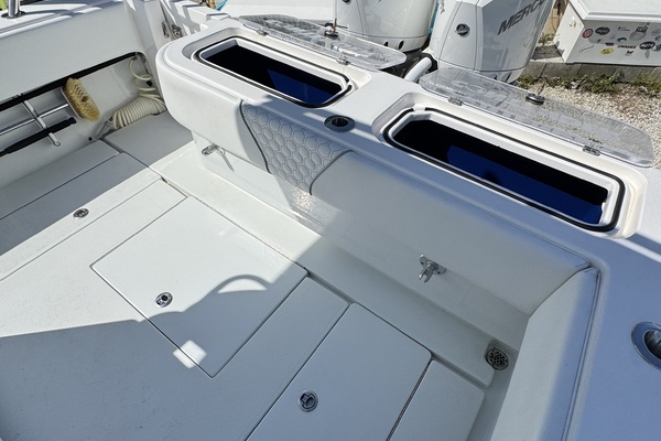 30ft Contender Yacht For Sale