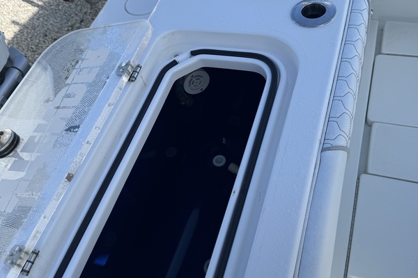 30ft Contender Yacht For Sale