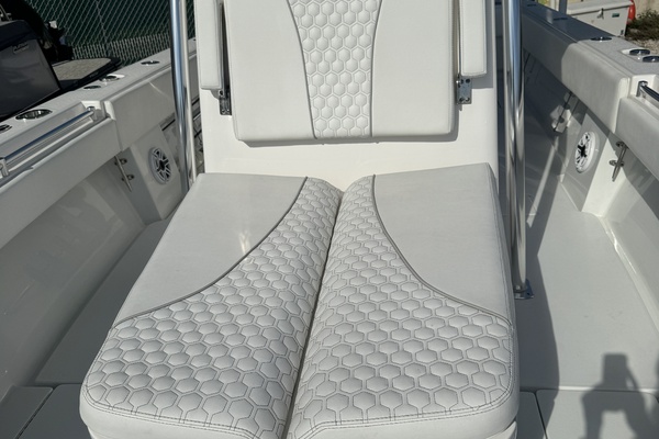 30ft Contender Yacht For Sale