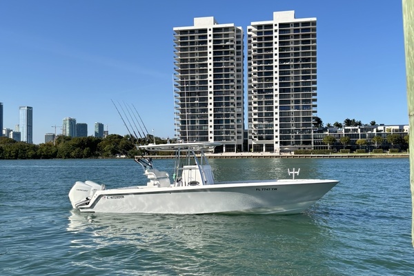 30ft Contender Yacht For Sale