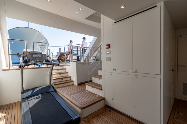 RESONANCE 125ft Hargrave Yacht For Sale