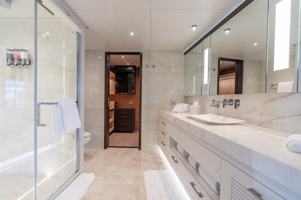 RESONANCE 125ft Hargrave Yacht For Sale