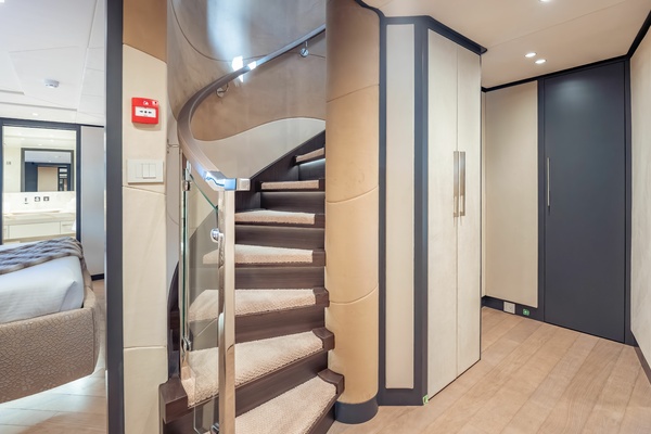 RESONANCE 125ft Hargrave Yacht For Sale