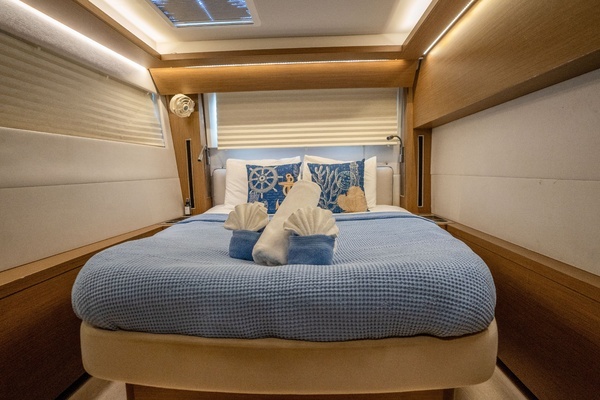 2019 Lagoon 50