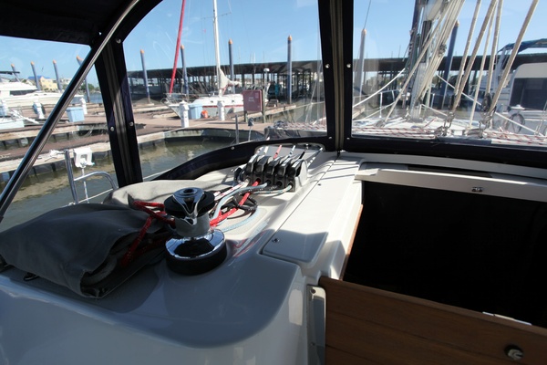 Whiskey Seas 38ft Catalina Yacht For Sale