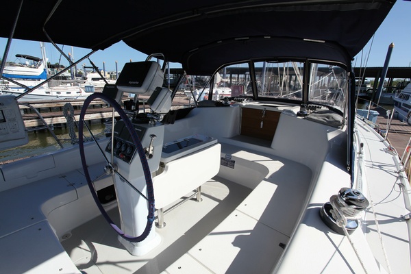 Whiskey Seas 38ft Catalina Yacht For Sale