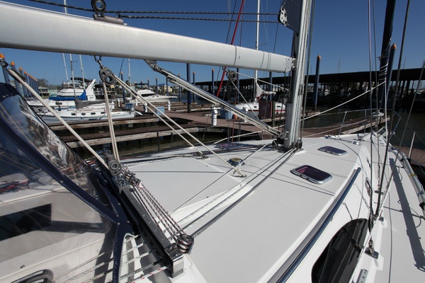 Whiskey Seas 38ft Catalina Yacht For Sale