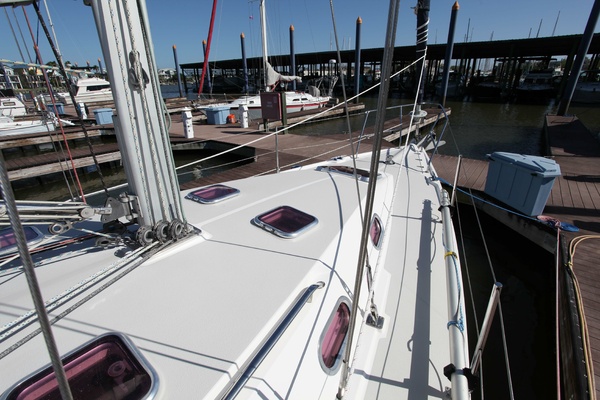 Whiskey Seas 38ft Catalina Yacht For Sale