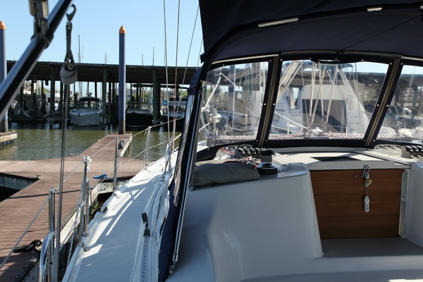 Whiskey Seas 38ft Catalina Yacht For Sale